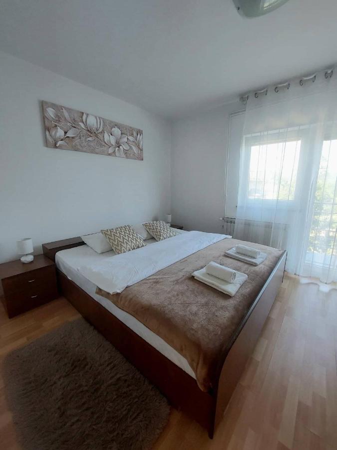 Dream Lägenhet Otočac Exteriör bild