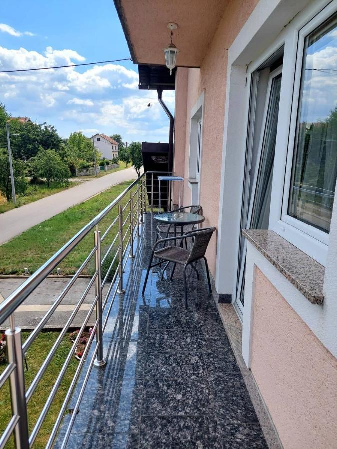 Dream Lägenhet Otočac Exteriör bild